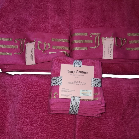 Juicy Couture Fuchsia Towel Set with Gold Accents - Picture 8 of 10